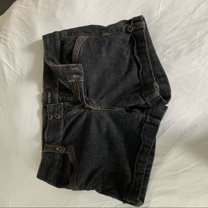 Cuffed jean short